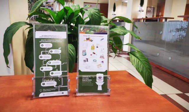Pobierz ulotkę edukacyjną “Toaleta to nie śmietnik”
