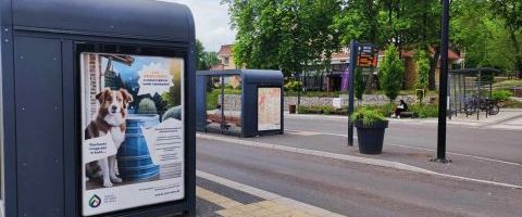 Plakat-Łap deszczówkę, Dworzec Autobusowy, Peron 4