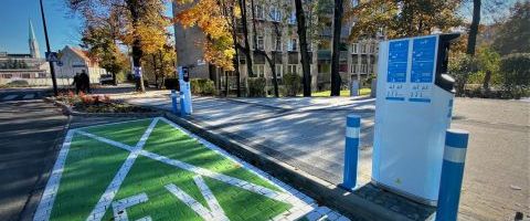 Stacje ładowania samochodów elektrycznych (1)